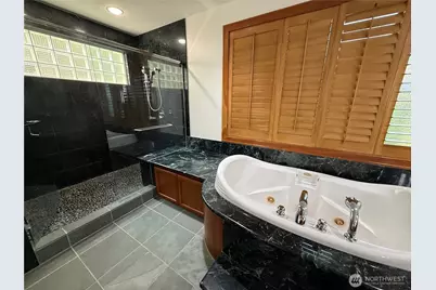 7275 N Mercer Way, Mercer Island, WA 98040 - Photo 30