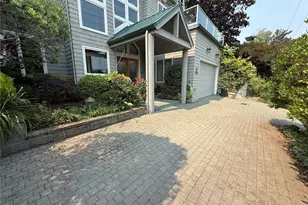 7275 N Mercer Way, Mercer Island, WA 98040 - Photo 2