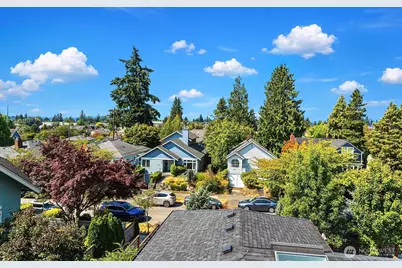 8012 20th Avenue NW, Seattle, WA 98117 - Photo 16