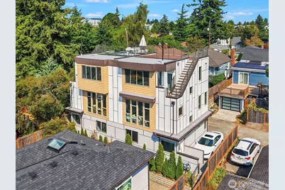 8012 20th Avenue NW, Seattle, WA 98117 - Photo 2