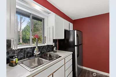 16445 Ambaum Boulevard S, Burien, WA 98148 - Photo 28