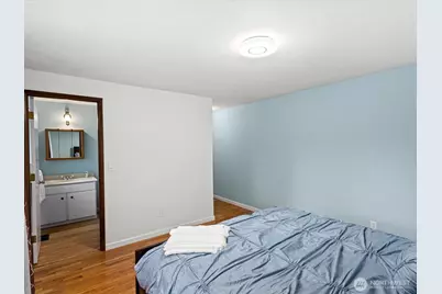 16445 Ambaum Boulevard S, Burien, WA 98148 - Photo 14