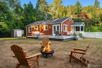 24021 99th Avenue SW, Vashon, WA 98070 - Photo 2
