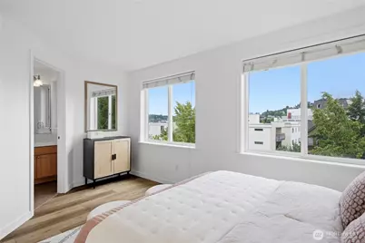 936 N 35th Street #E, Seattle, WA 98103 - Photo 18