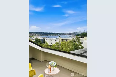 936 N 35th Street #E, Seattle, WA 98103 - Photo 22