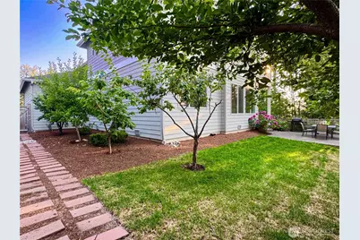 1939 213th Court SE, Sammamish, WA 98075 - Photo 34