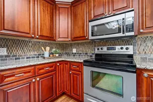 3922 214th St SW, Mountlake Terrace, WA 98043 - Photo 10