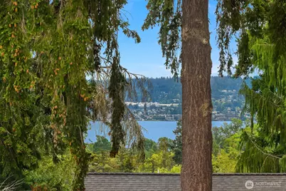 6635 57th Avenue NE, Seattle, WA 98115 - Photo 30