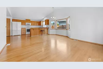 20027 45th Drive NE, Arlington, WA 98223 - Photo 14