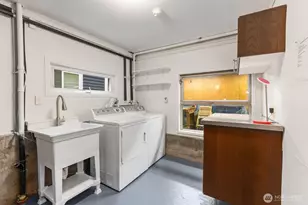 1624 E McGraw St, Seattle, WA 98112 - Photo 32