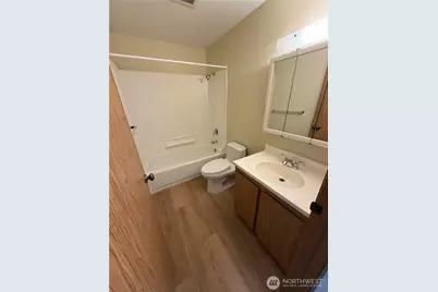 3660 Whitman Avenue N, Seattle, WA 98103 - Photo 22