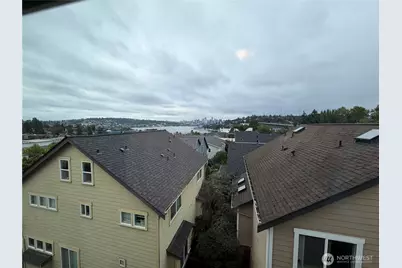 3660 Whitman Avenue N, Seattle, WA 98103 - Photo 18