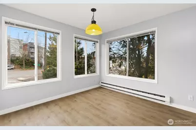 3660 Whitman Avenue N, Seattle, WA 98103 - Photo 8