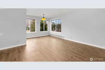 3660 Whitman Avenue N, Seattle, WA 98103 - Photo 4