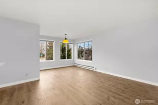 3660 Whitman Ave N, Seattle, WA 98103 - Photo 4