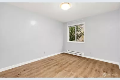 3660 Whitman Avenue N, Seattle, WA 98103 - Photo 14