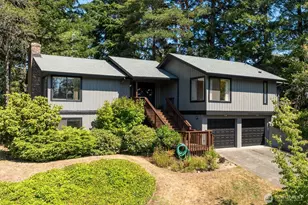 2461 Park Hill Dr, Longview, WA 98632 - Photo 1