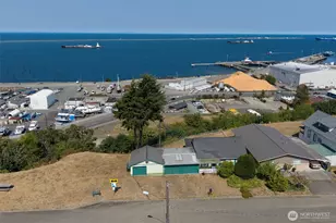 739 W 4th St, Port Angeles, WA 98363 - Photo 4