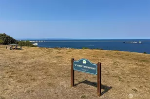 739 W 4th St, Port Angeles, WA 98363 - Photo 40