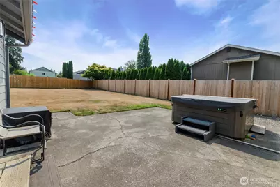 6225 41st Ave E, Tacoma, WA 98443 - Photo 18