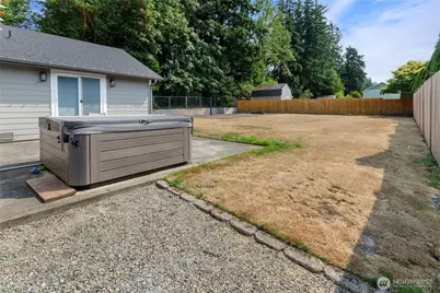 6225 41st Ave E, Tacoma, WA 98443 - Photo 20