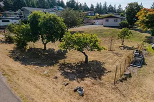 200 N Rhododendron Dr, Port Townsend, WA 98368 - Photo 34