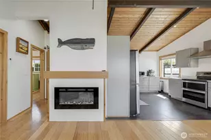 200 N Rhododendron Dr, Port Townsend, WA 98368 - Photo 12
