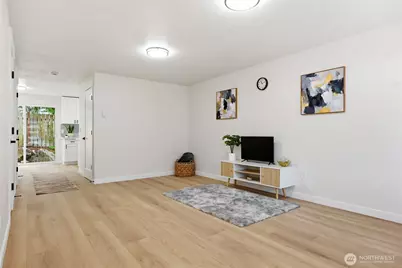 1220 N 137th Street #4, Seattle, WA 98133 - Photo 4