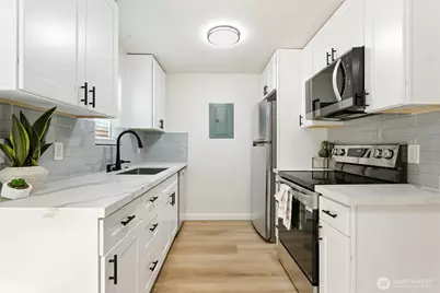 1220 N 137th Street #4, Seattle, WA 98133 - Photo 12