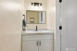 1220 N 137th St, Seattle, WA 98133 - Photo 8