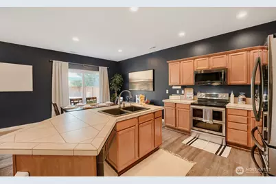 24231 SE 263rd Place, Maple Valley, WA 98038 - Photo 10