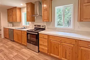 871 S Lucille St, Camano Island, WA 98282 - Photo 10