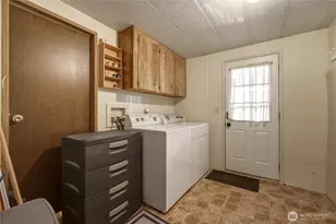 908 NE Empire St, College Place, WA 99324 - Photo 24
