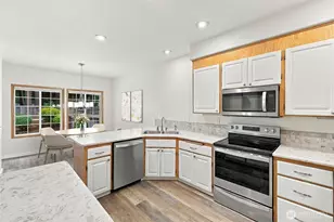 11404 88th Ave E, Puyallup, WA 98373 - Photo 6