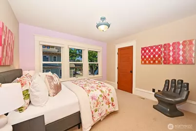 4227 Meridian Avenue N, Seattle, WA 98103 - Photo 22