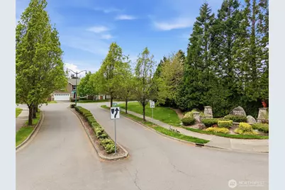 2108 250th Place SE, Sammamish, WA 98075 - Photo 40