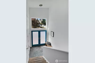 810 S 301st Place, Federal Way, WA 98003 - Photo 2