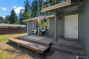 16015 10th Ave E, Tacoma, WA 98445 - Photo 2