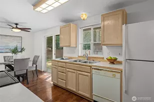 16015 10th Ave E, Tacoma, WA 98445 - Photo 12