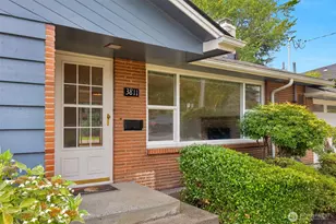 3811 SW 105th St, Seattle, WA 98146 - Photo 2