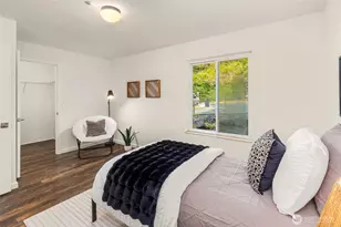 17300 91st Ave NE, Bothell, WA 98011 - Photo 18