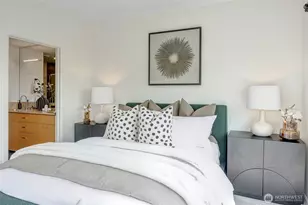 17 W Mercer St, Seattle, WA 98119 - Photo 18