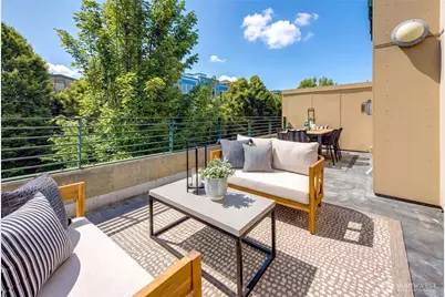 17 W Mercer Street #TH7, Seattle, WA 98119 - Photo 26