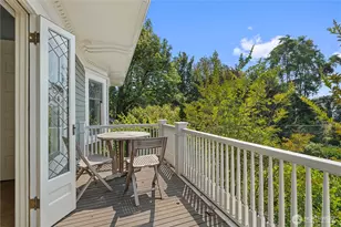 1108 Harvard Ave E, Seattle, WA 98102 - Photo 24