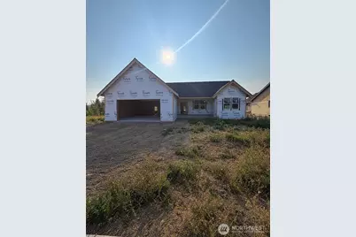 809 E 6th Street, Nooksack, WA 98276 - Photo 2