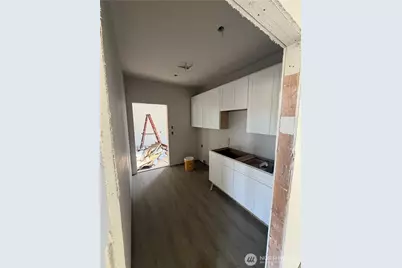 809 E 6th Street, Nooksack, WA 98276 - Photo 8