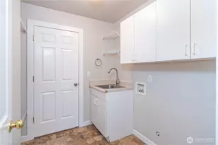 2032 NE Selsund Ct, Poulsbo, WA 98370 - Photo 18