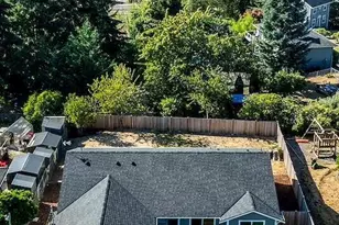 2586 Lincoln Ave SE, Port Orchard, WA 98366 - Photo 2
