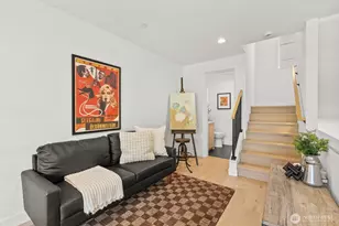 222 10th Ave E, Seattle, WA 98102 - Photo 12