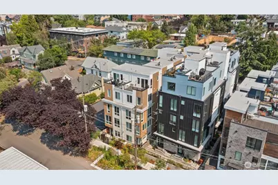 222 10th Avenue E #D, Seattle, WA 98102 - Photo 2